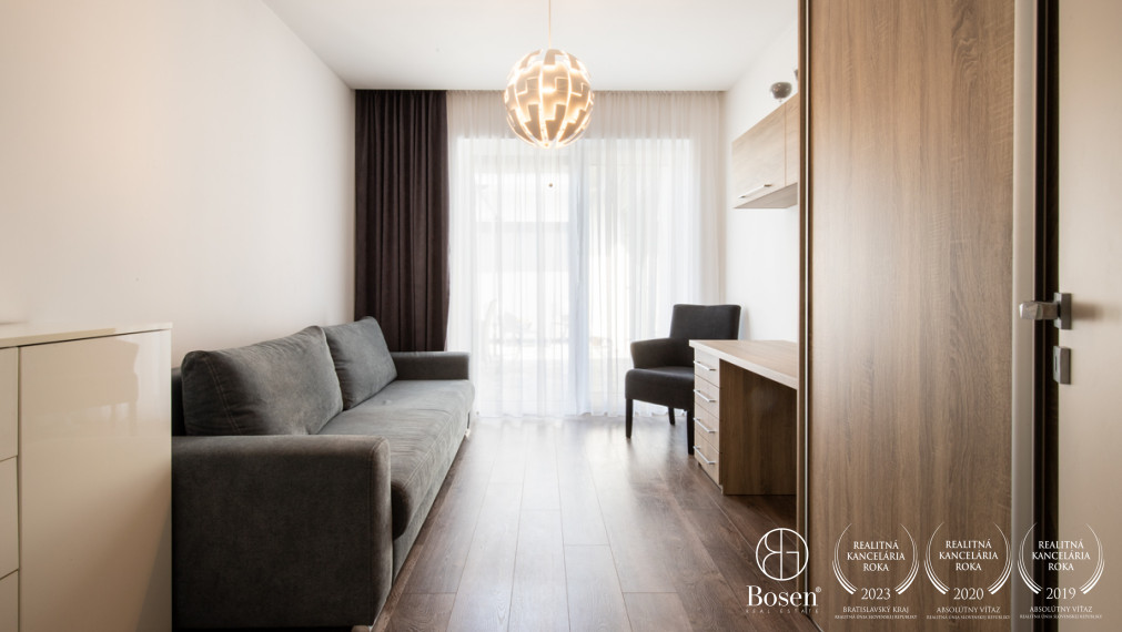 PREDANÉ | BOSEN | Luxusný RD s hosťovským domom a s bazénom