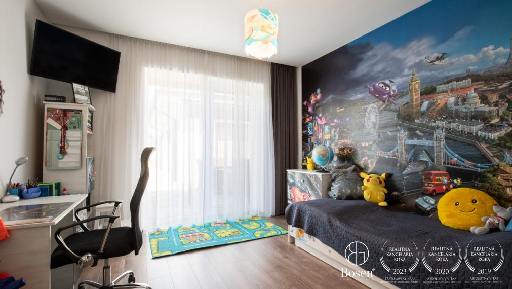 PREDANÉ | BOSEN | Luxusný RD s hosťovským domom a s bazénom