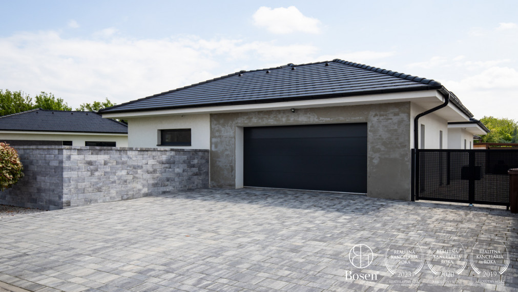 PREDANÉ | BOSEN | Luxusný RD s hosťovským domom a s bazénom