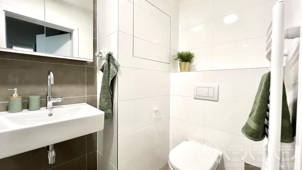 BOSEN | PRENAJATÉ 1 izbový byt s parkovacím státím v novostavbe Slnečnice POP - Bratislava, Petržalka