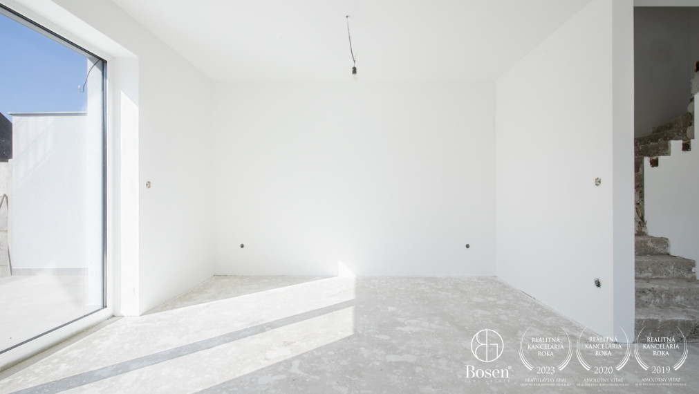 BOSEN | Poschodový 3i RD v Gabčíkove, ZNÍŽENÁ CENA!!!