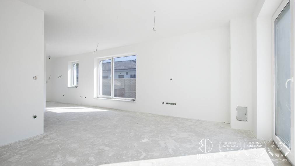 BOSEN | Poschodový 3i RD v Gabčíkove, ZNÍŽENÁ CENA!!!