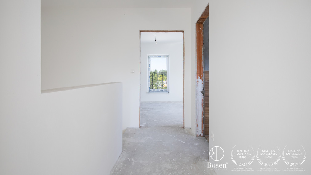 BOSEN | Poschodový 3i RD v Gabčíkove, ZNÍŽENÁ CENA!!!