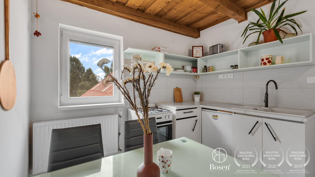 BOSEN | Príjemný rodinný dom s rozsiahlym pozemkom 5860 m2