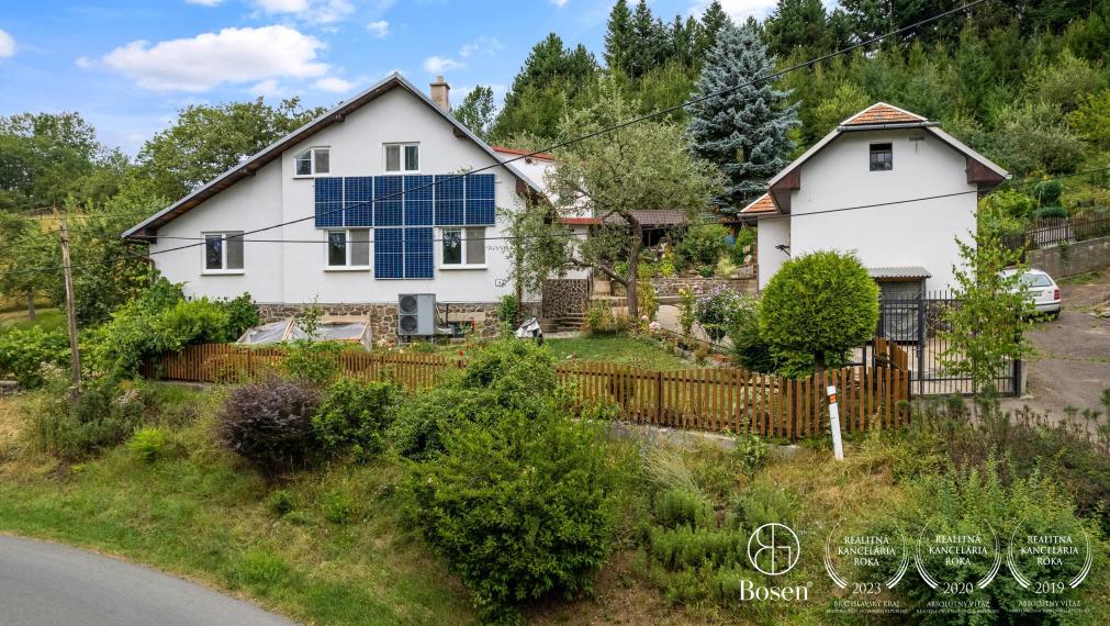 BOSEN | Príjemný rodinný dom s rozsiahlym pozemkom 5860 m2