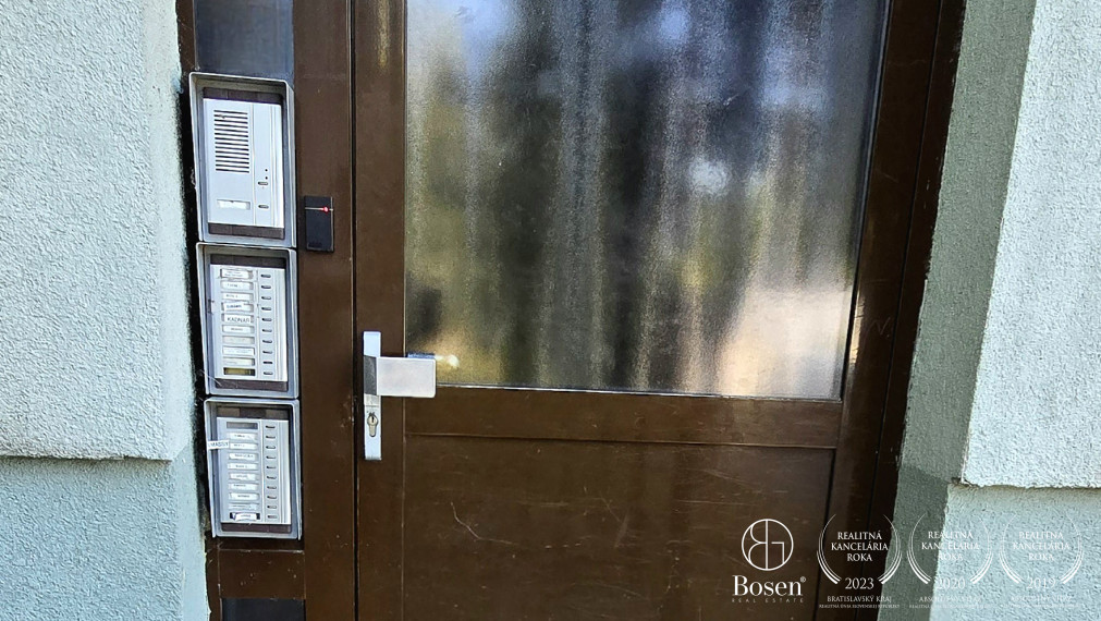 BOSEN | 4 izbový priestranný čiastočne zariadený byt na prenájom, Dunajská Streda