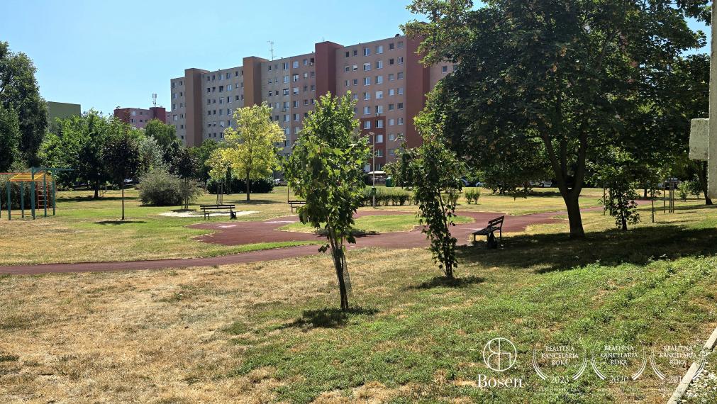 BOSEN | 4 izbový priestranný čiastočne zariadený byt na prenájom, Dunajská Streda