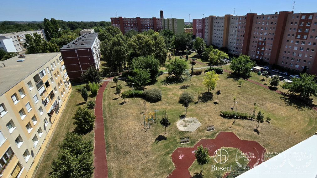 BOSEN | 4 izbový priestranný čiastočne zariadený byt na prenájom, Dunajská Streda