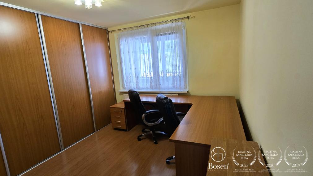 BOSEN | 4 izbový priestranný čiastočne zariadený byt na prenájom, Dunajská Streda