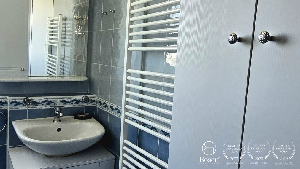 BOSEN | 4 izbový priestranný čiastočne zariadený byt na prenájom, Dunajská Streda