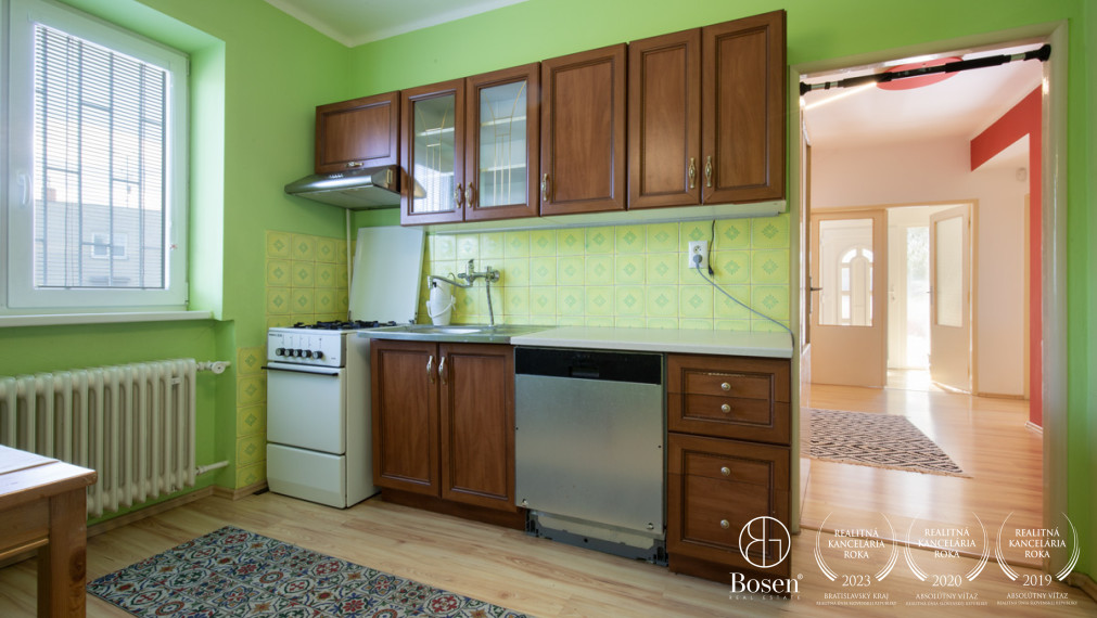 BOSEN |  RD s rozlohou 300m² pri termálnom kúpalisku