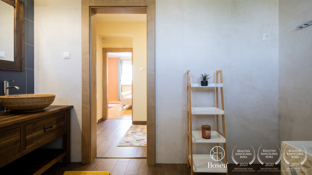 BOSEN |  RD s rozlohou 300m² pri termálnom kúpalisku