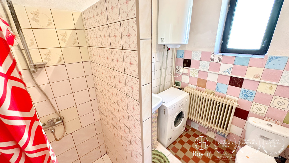 BOSEN | REZERVOVANÉ | Poschodový rodinný dom, Šávoľ, 800m2