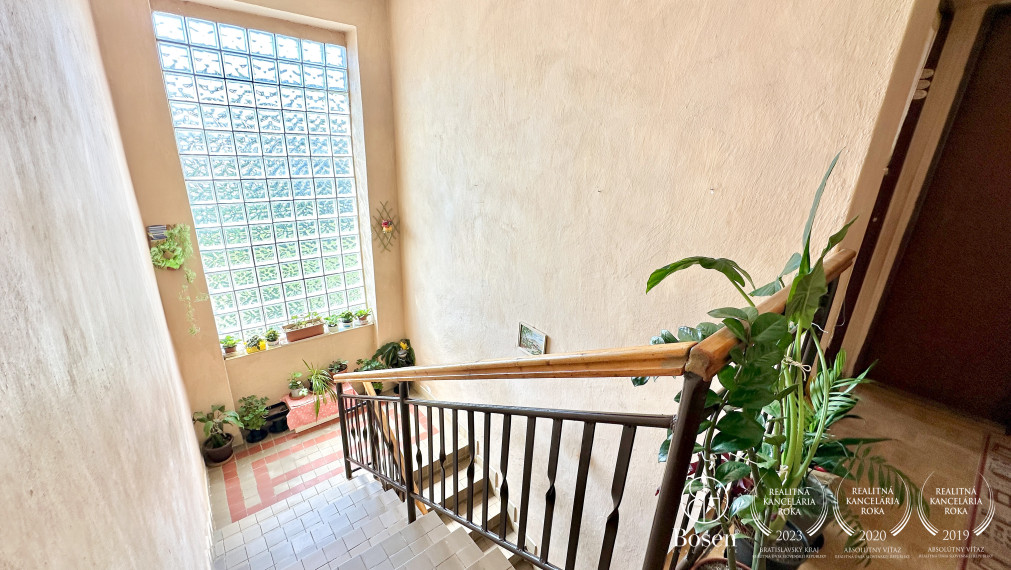 BOSEN | REZERVOVANÉ | Poschodový rodinný dom, Šávoľ, 800m2