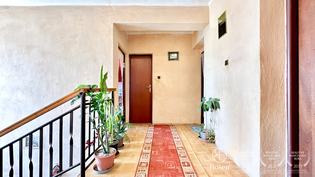 BOSEN | REZERVOVANÉ | Poschodový rodinný dom, Šávoľ, 800m2