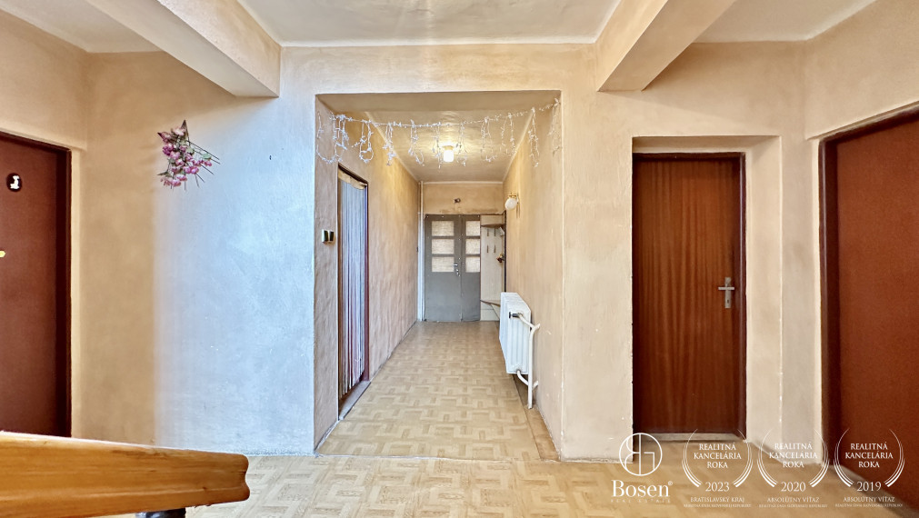 BOSEN | REZERVOVANÉ | Poschodový rodinný dom, Šávoľ, 800m2
