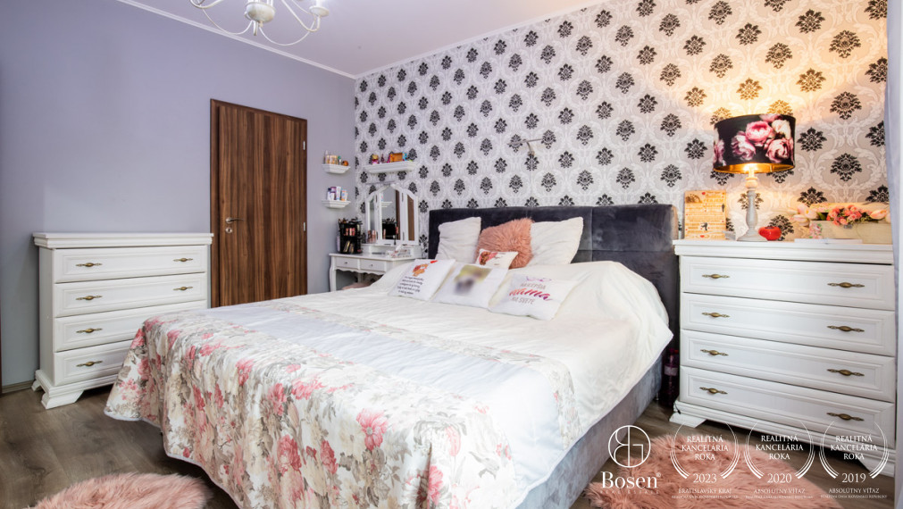 BOSEN | 4i Rodinný dom v tichej časti mesta Dunajská Streda na konci slepej ulici