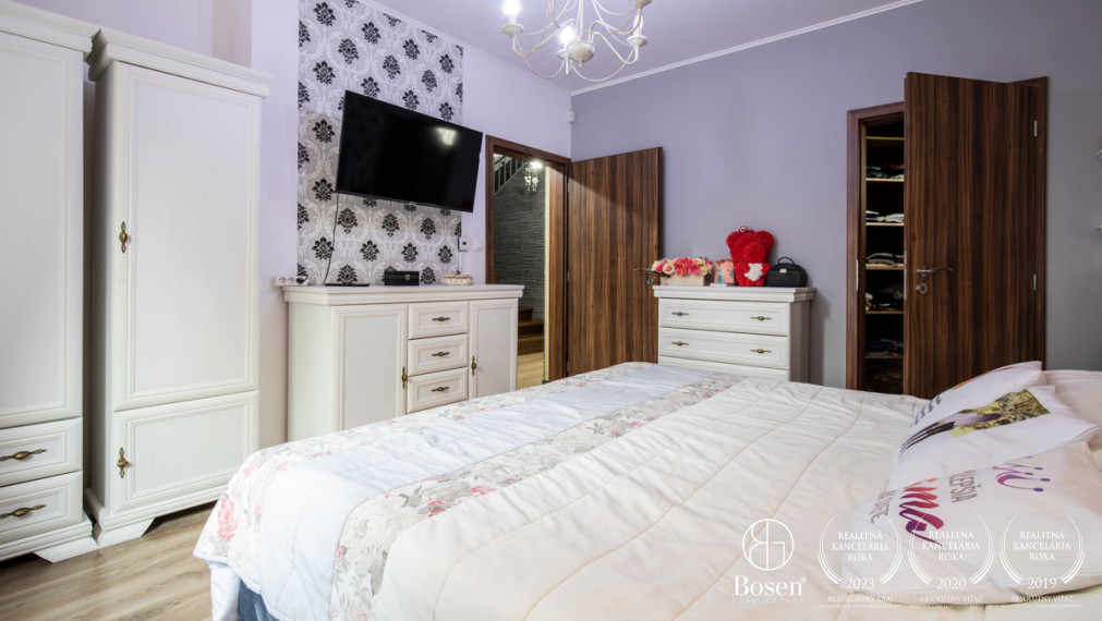 BOSEN | 4i Rodinný dom v tichej časti mesta Dunajská Streda na konci slepej ulici