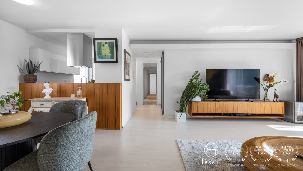 Elegantný 5-izbový byt s veľkorysou terasou vo vynikajúcej bratislavskej lokalite