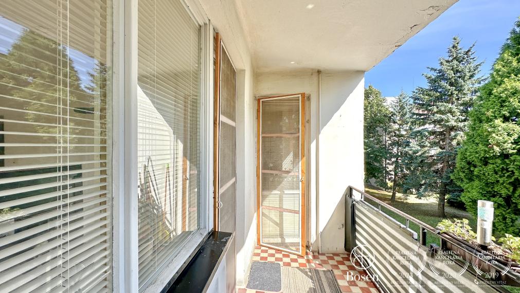 BOSEN | Priestranný 3izbový byt s veľkou loggiou a balkónom, 110m2.