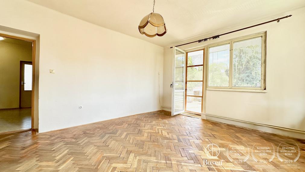 BOSEN | Priestranný 3izbový byt s veľkou loggiou a balkónom, 110m2.