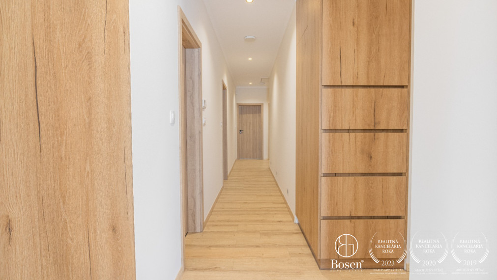 REZERVOVANÉ | 4i RD pre náročných klientov s bazénom