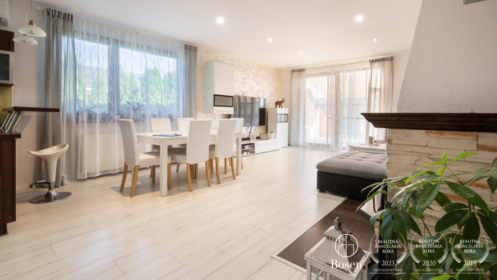 BOSEN | Na predaj priestranný 4i Rodinný dom s bazénom _ Veľké Dvorníky