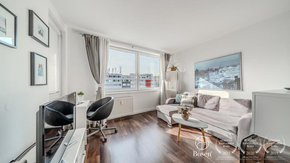 BOSEN | PREDANÉ  | Priestranný 1,5 izbový byt s loggiou a parkovacím miestom, Bulharská, Bratislava-Ružinov