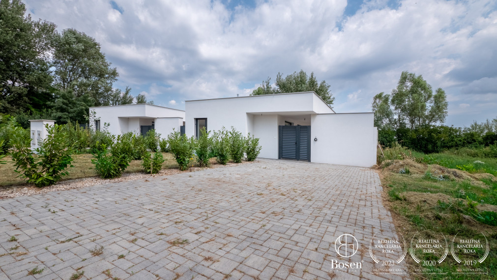 Bosen Realicity / 4 izbový rodinný dom v tichom prostredí