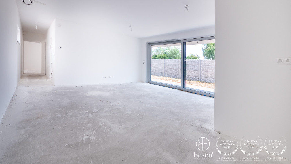 Bosen Realicity / 4 izbový rodinný dom v tichom prostredí