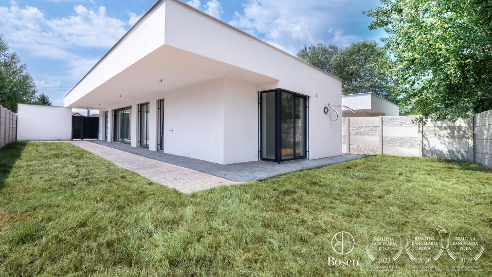 Bosen Realicity / 4 izbový rodinný dom v tichom prostredí