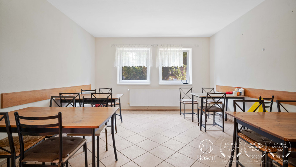 BOSEN | 8-izb penzión 3 km od termálneho kúpaliska Podhájska