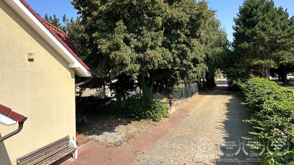 BOSEN | 8-izb penzión 3 km od termálneho kúpaliska Podhájska