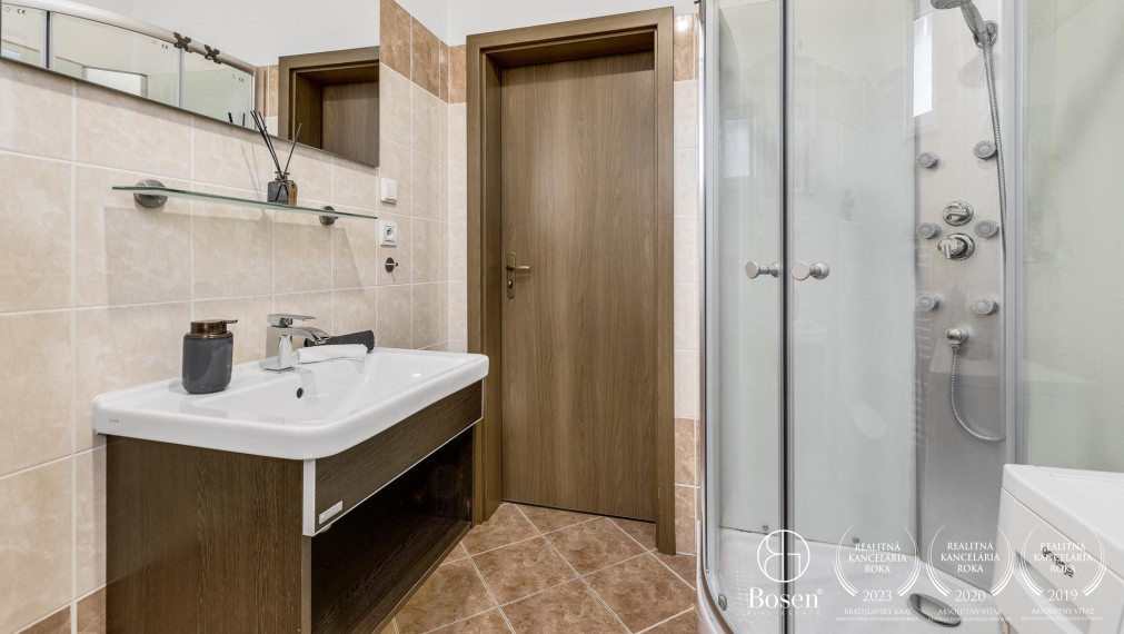 PREDANÉ - BOSEN | 2 izbový slnečný byt na predaj, Most pri Bratislave