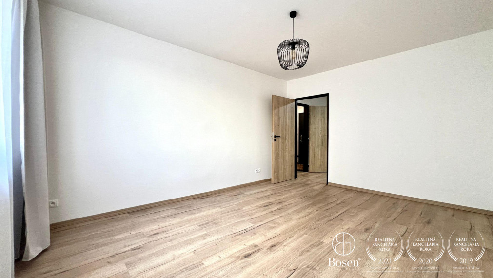 REZERVOVANÝ | Predaj 2 izbový byt na ulici Staničná -Trenčín