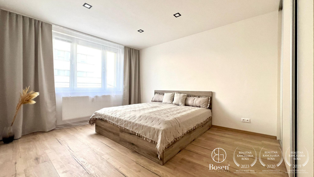 REZERVOVANÝ | Predaj 2 izbový byt na ulici Staničná -Trenčín