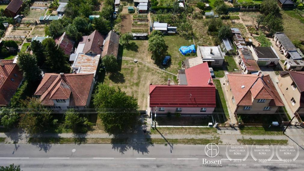 BOSEN | Na predaj stavebný pozemok v obci Kostolná - Záriečie,  663 m2