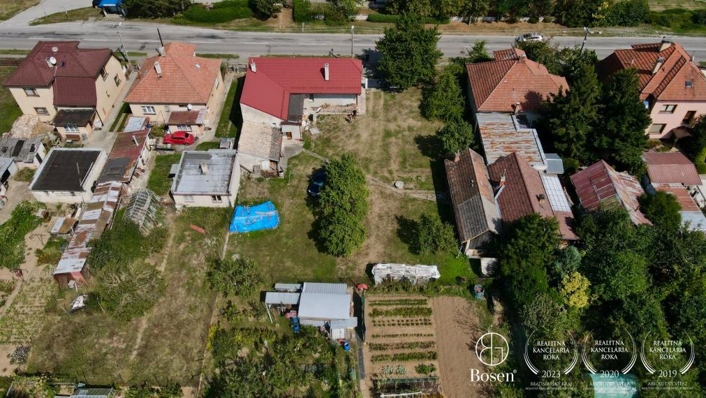 BOSEN | Na predaj stavebný pozemok v obci Kostolná - Záriečie,  663 m2