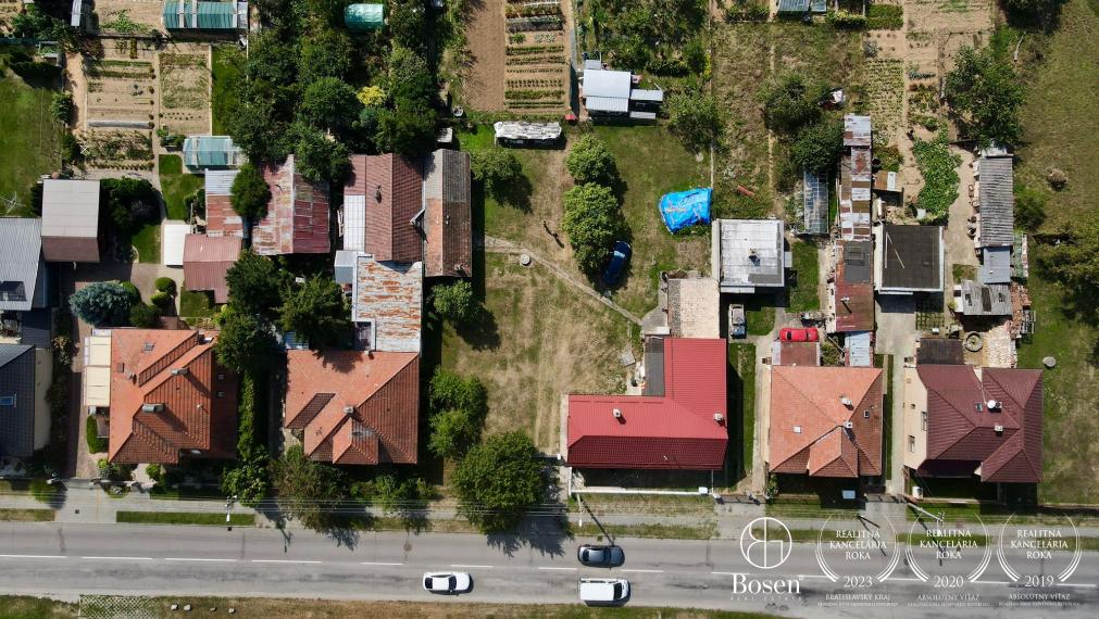 BOSEN | Na predaj stavebný pozemok v obci Kostolná - Záriečie,  663 m2