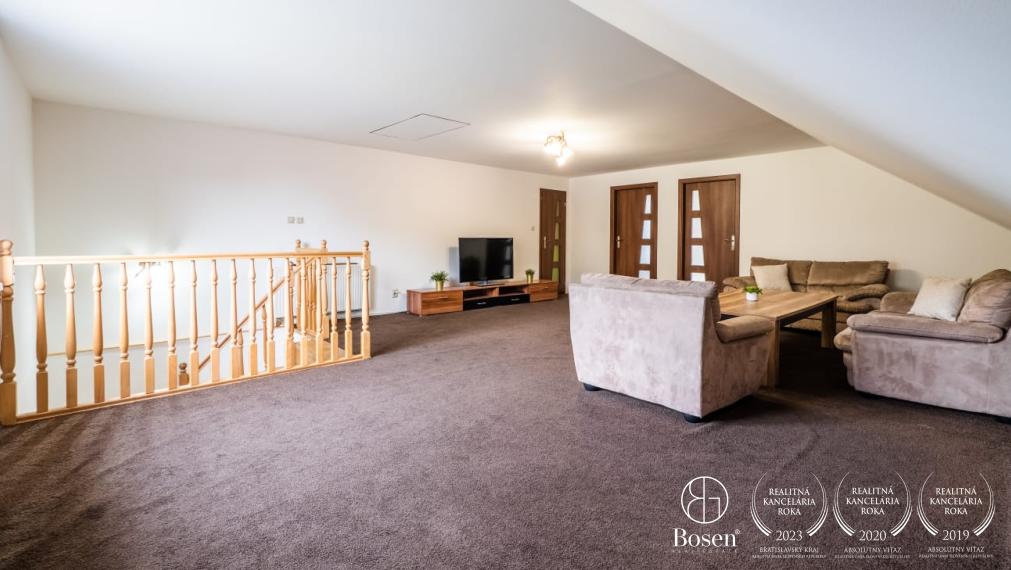 BOSEN | 7 izbový rodinný dom v obci Šaštín - Stráže