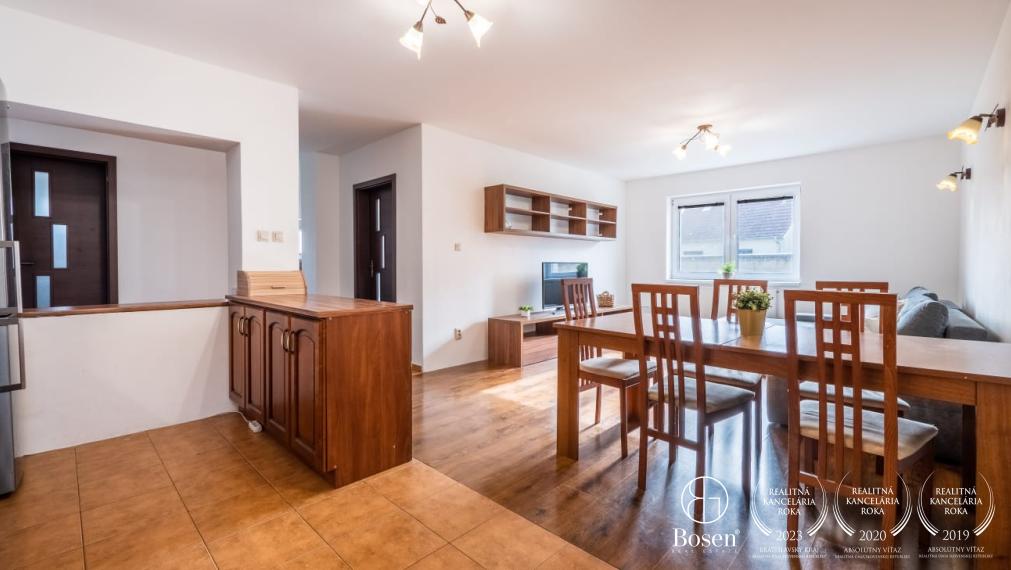 BOSEN | 7 izbový rodinný dom v obci Šaštín - Stráže