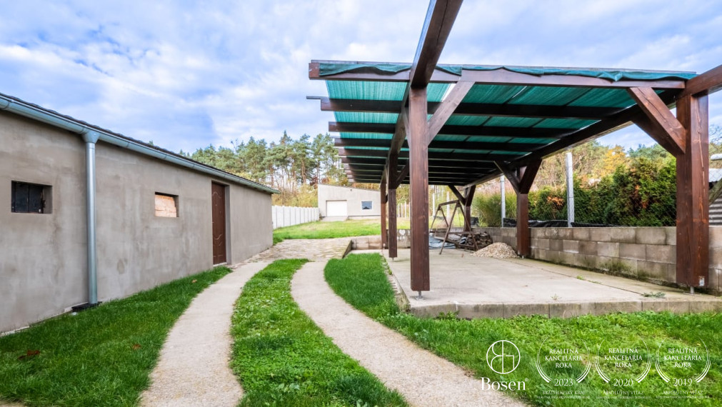 BOSEN | 7 izbový rodinný dom v obci Šaštín - Stráže