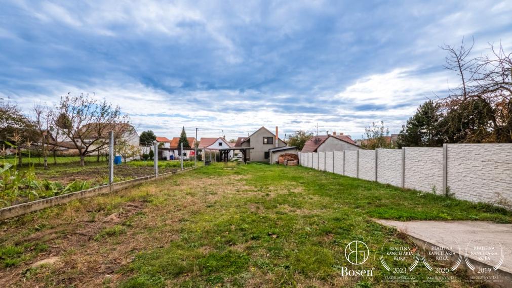 BOSEN | 7 izbový rodinný dom v obci Šaštín - Stráže