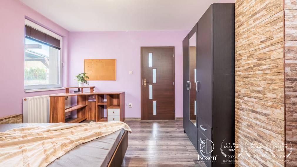 BOSEN | 7 izbový rodinný dom v obci Šaštín - Stráže