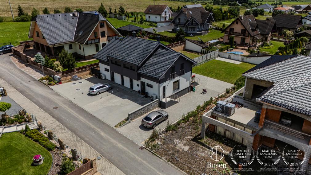 BOSEN | Príjemný kompletne zariadený rodinný dom na predaj