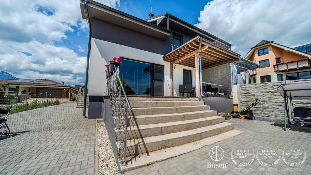 BOSEN | Príjemný kompletne zariadený rodinný dom na predaj