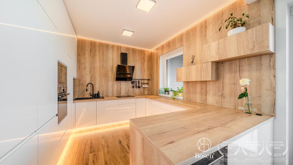 BOSEN | Príjemný kompletne zariadený rodinný dom na predaj