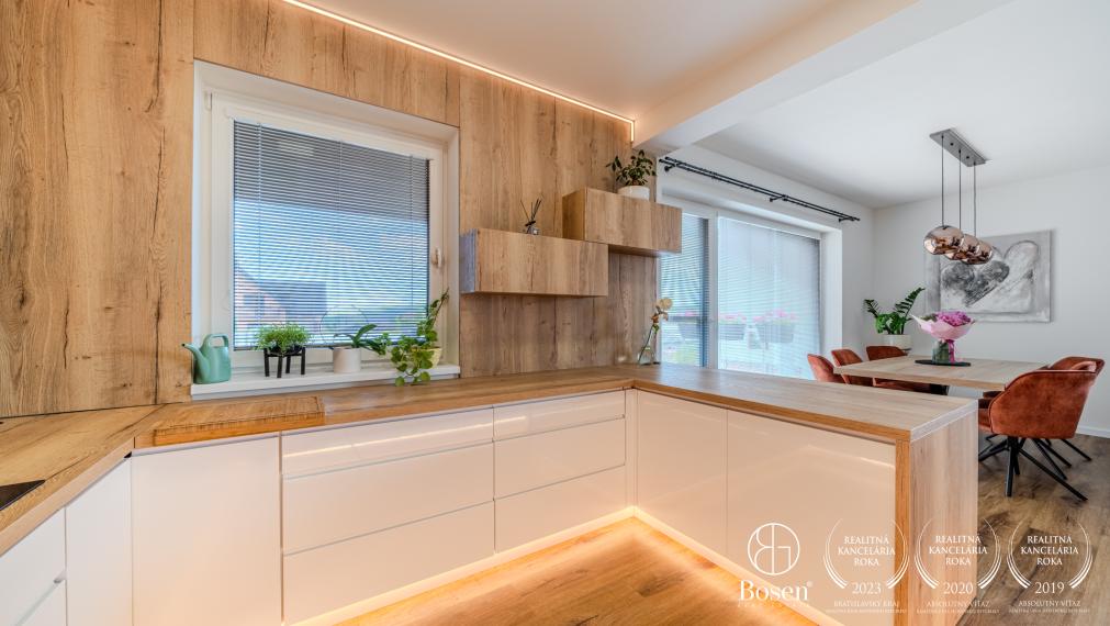 BOSEN | Príjemný kompletne zariadený rodinný dom na predaj