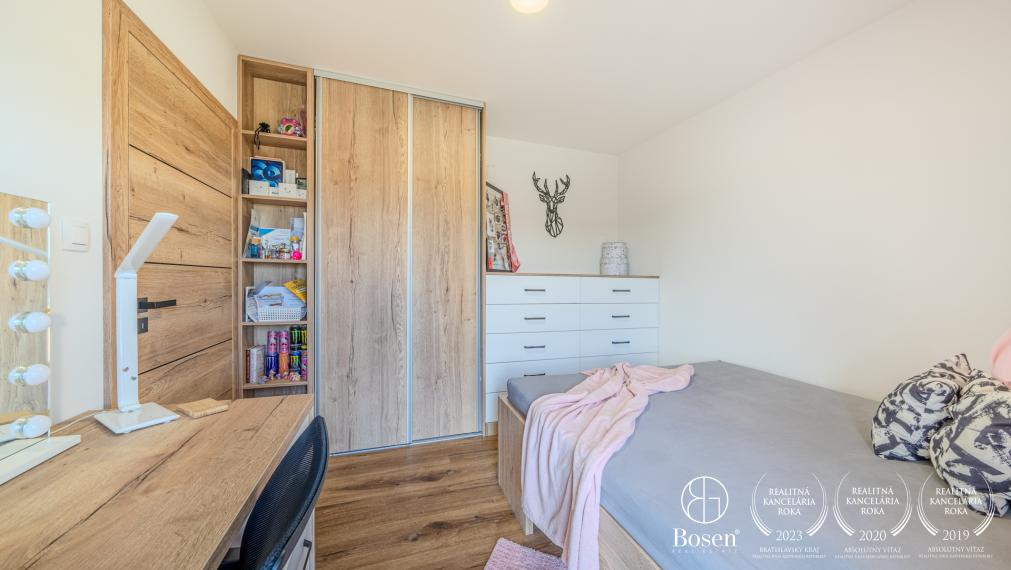 BOSEN | Príjemný kompletne zariadený rodinný dom na predaj