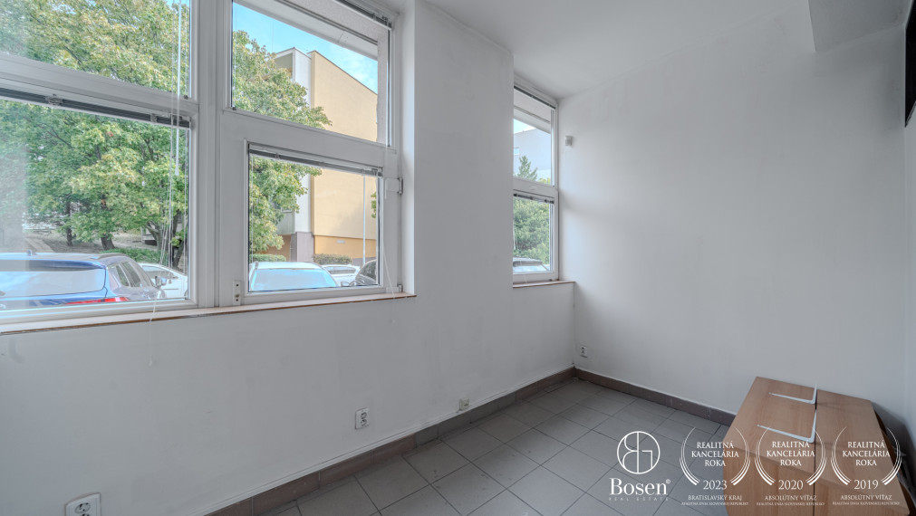 BOSEN | Predaj obchodného priestoru 177 m2, Višňová ul., Bratislava - Nové Mesto